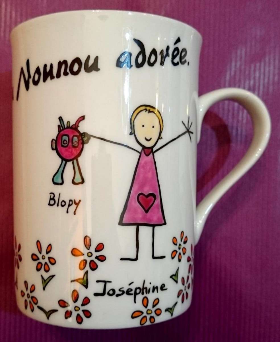 Mug Anglais en porcelaine personnalisé dans un style naïf pour une nounou.